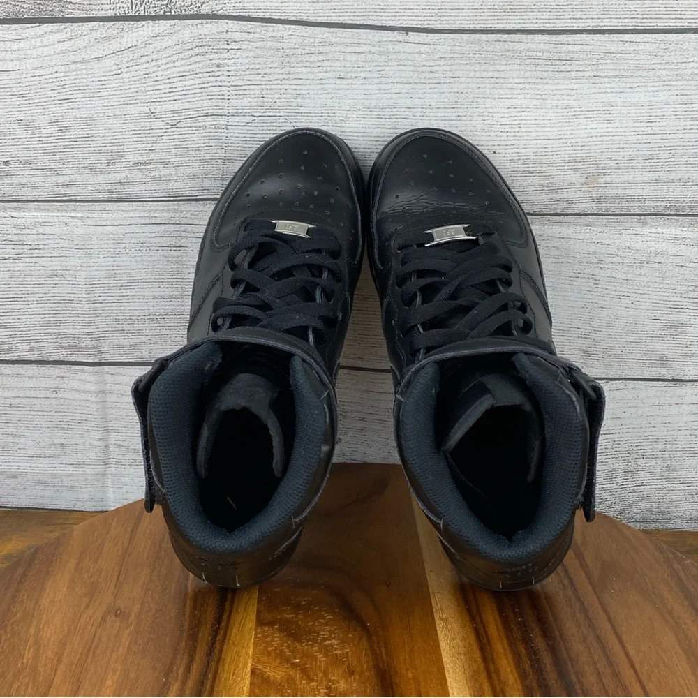 Nike Air Force 1 Mid Triple Black Shoe 314195-004 Men’s Size 7 / Womens Size 8.5